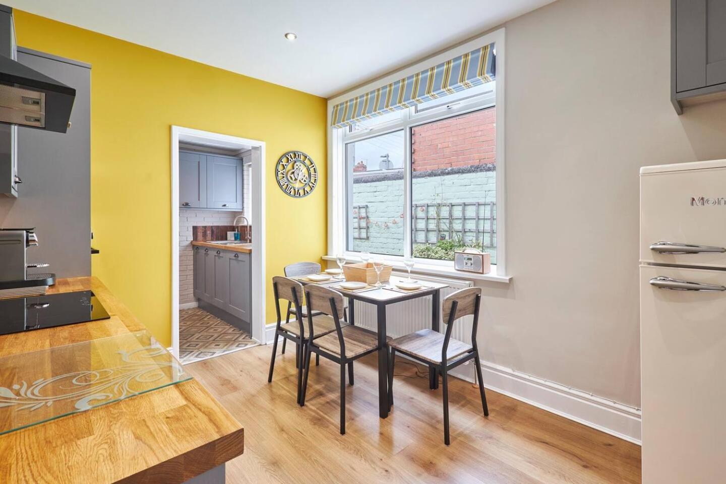 Pass The Keys Modern Home In A Seaside Town Seaham Esterno foto