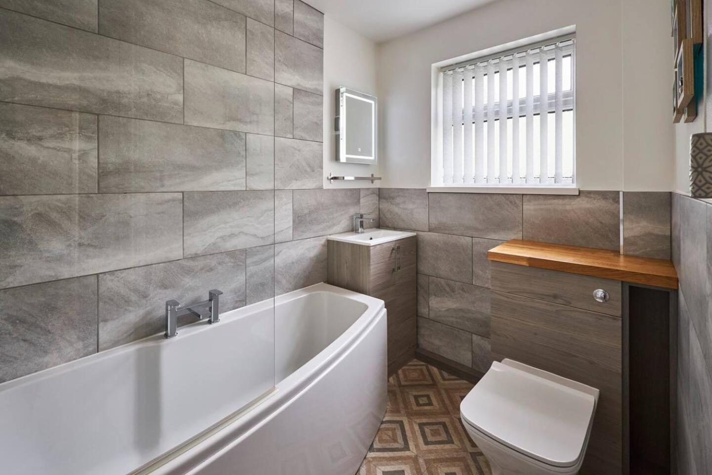 Pass The Keys Modern Home In A Seaside Town Seaham Esterno foto