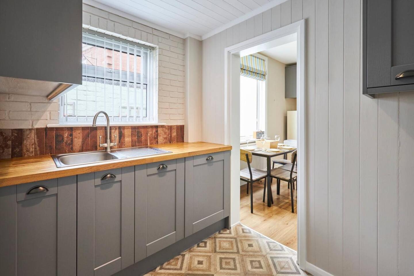 Pass The Keys Modern Home In A Seaside Town Seaham Esterno foto