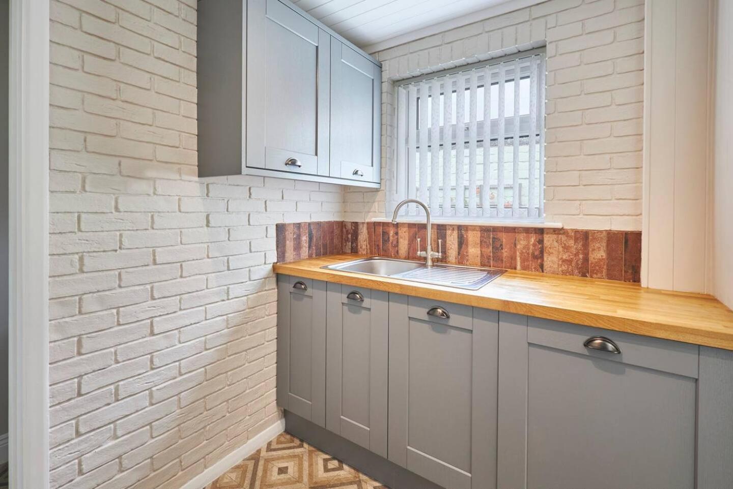 Pass The Keys Modern Home In A Seaside Town Seaham Esterno foto